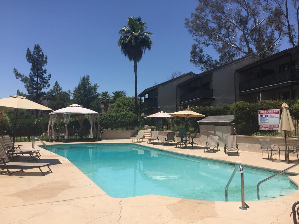 Tuscany Hills Retreat エスコンディド エクステリア 写真